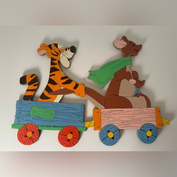 Vintage Winnie the Pooh Cardboard Wall Decor 3 Piece Train & Wagon - Picture 5 of 8